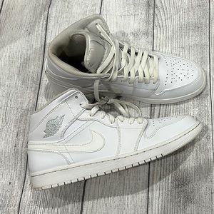Nike Air Jordan 1 Mid 554724-104 White/Pure Platinum-White Sneakers Size 11